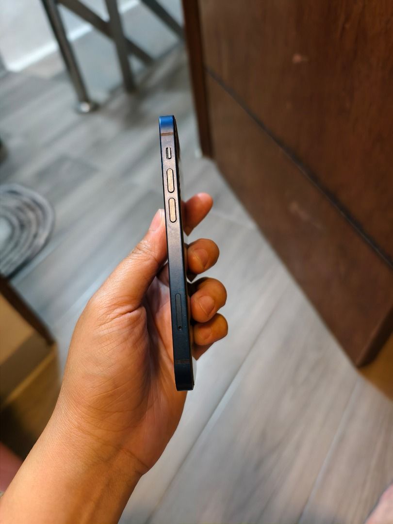 Iphone 12 mini 128gb (Category: iPhone 12 Series) located in Caloocan City. Submitted by aamramos-99076 (Listing ID 1394355940, Image 3). Description: For sale!!!! Iphone 12 mini 128gb blue color With box and original cord (hndi nagamit) With cases,screen protector and camera protector din. With cases na dn,madami pa,hndi lng nasama sa pic. May bangas lng dun sa upper corner. Natatakpan nmn pg may case. Nagpalit na ko ng battery,kita nmn sa pic. 