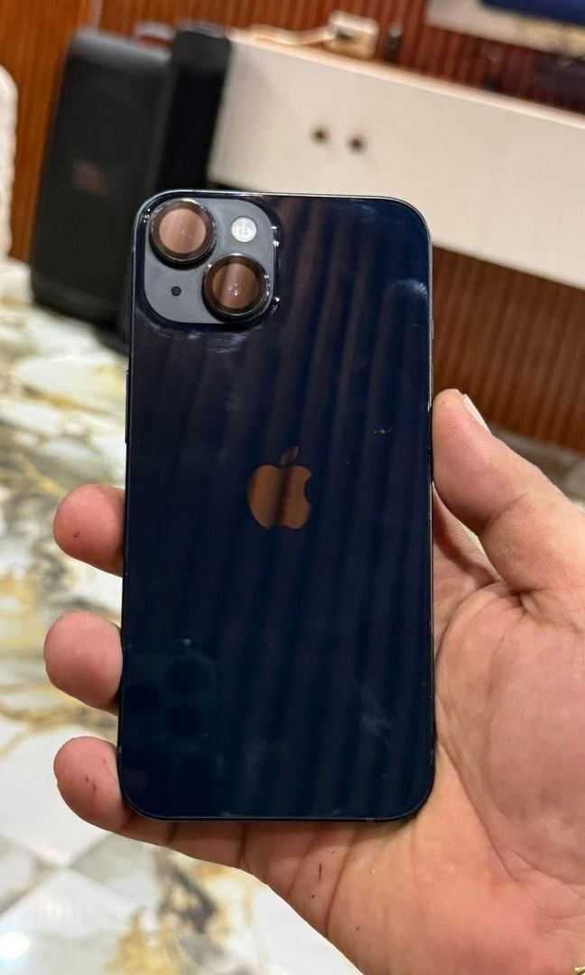 Iphone 14 128 gb (Category: iPhone 14 Series) located in Mandaluyong City. Submitted by adapparelandtech (Listing ID 1394320320, Image 2). Description: Iphone 14 128gb Get mo na mura na yan 🫰🏻😅 Rfs : helping tropa.