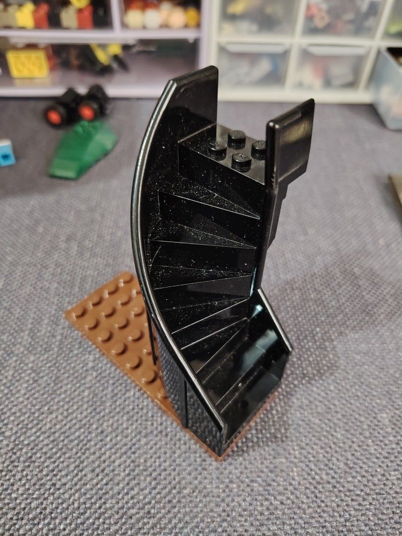 Lego Black Spiral Staircase (Category: Lego & Building Sets) located in San Pedro. Submitted by limwill2 (Listing ID 1394286569, Image 1). Description: 100 percent Authentic Lilinisin ko pag kukunin nyo na. 👌 Brown plate not included Wysiwyg open for meet up. San Pedro Laguna Robinson Galleria South Shopwise or around Pacita 1 mode of delivery natin. lalamove flash LBC.