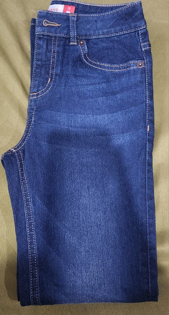 Lucky brand Kids Jeans (Category: Babies & Kids Fashion) located in Quezon City. Submitted by loca93 (Listing ID 1394303633, Image 1). Description: Brand new wo tag fits 8-10yo boot cut and flare jeans.