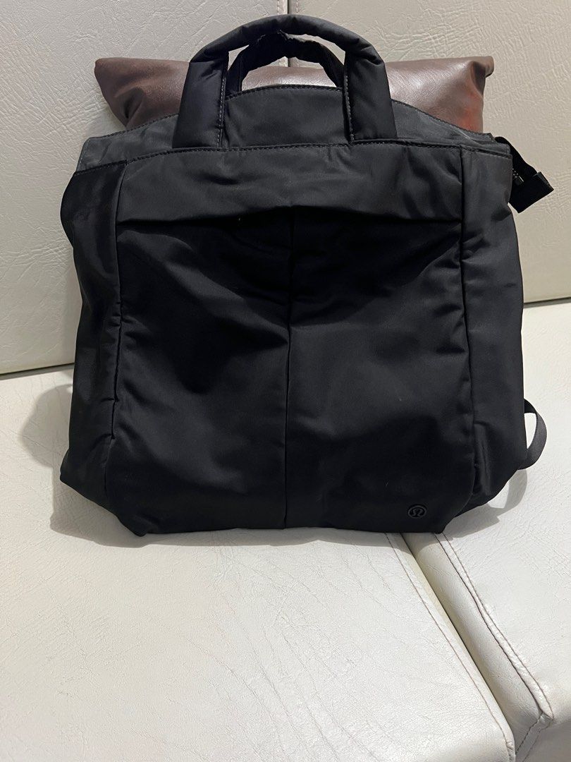 LULULEMON AUTHENTIC VERY NICE BACKPACK (Category: Backpacks) located in Santa Maria. Submitted by jeshtine (Listing ID 1394333385, Image 1). Description: .