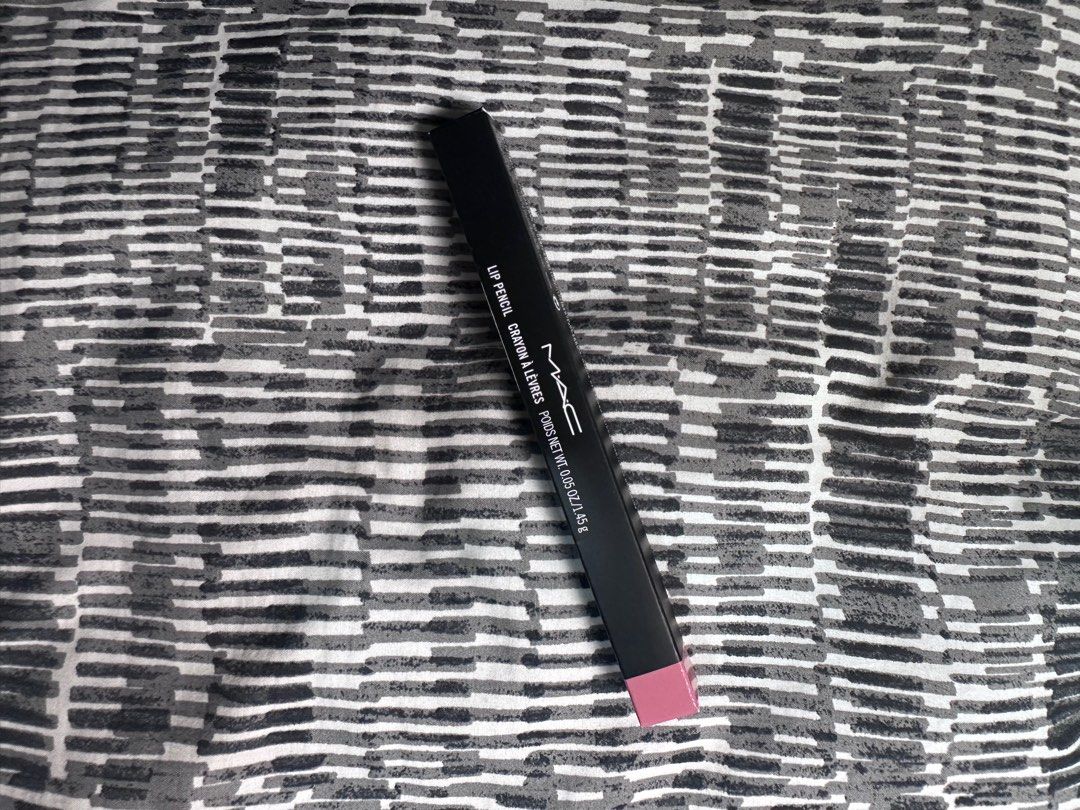 MAC Lip Pencil Liner (Category: Makeup) located in Makati City. Submitted by urbanizeme (Listing ID 1394284439, Image 1). Description: Brand: MAC Cosmetics Condition: Brand New with Box Shade: Edge to Edge SRP: Php 1,400.