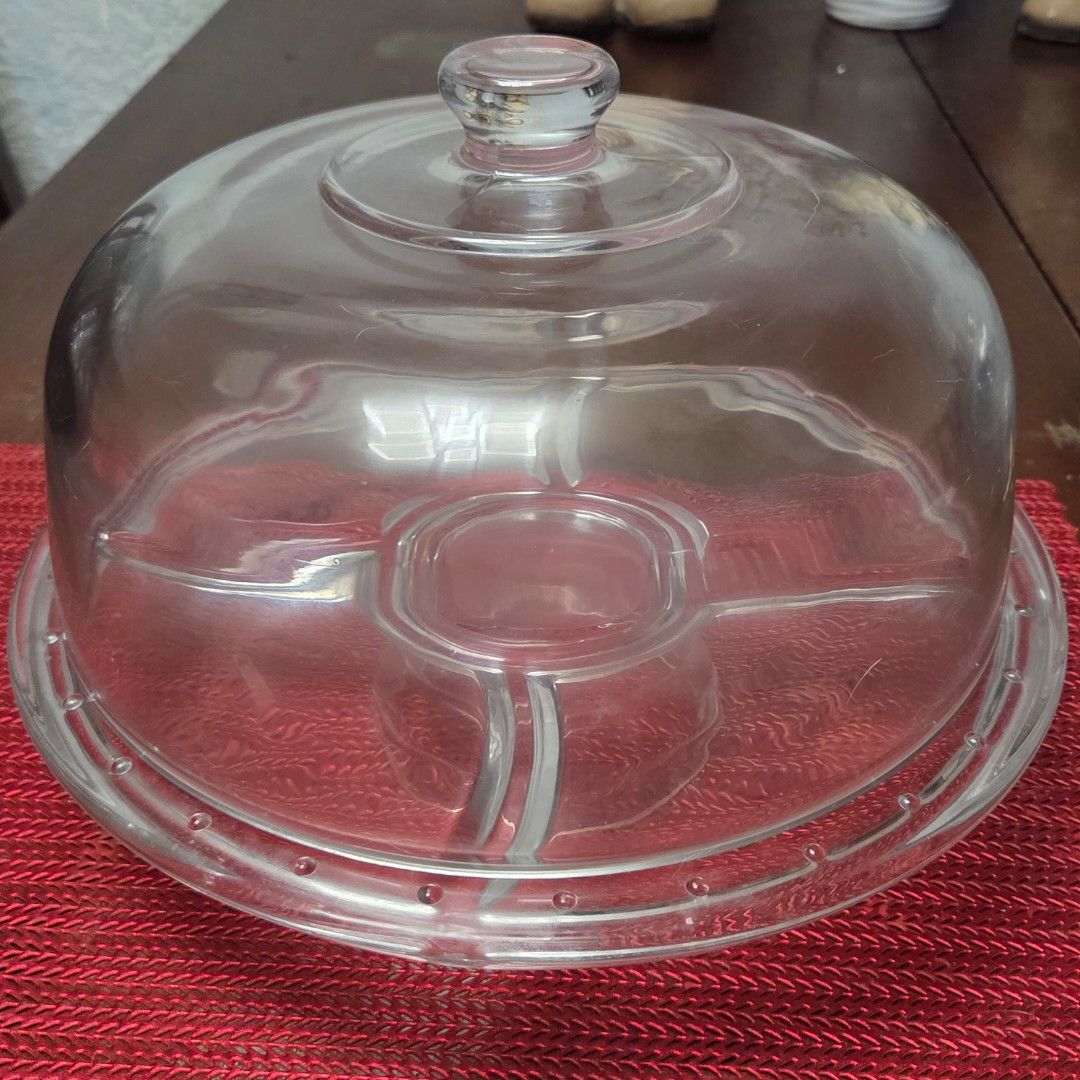 Multipurpose Glass Dome Cake Server (Category: Bakeware) located in Taguig. Submitted by roma2701 (Listing ID 1394209767, Image 1). Description: Take two for 1800 No Box Glass Multi purpose No issue.