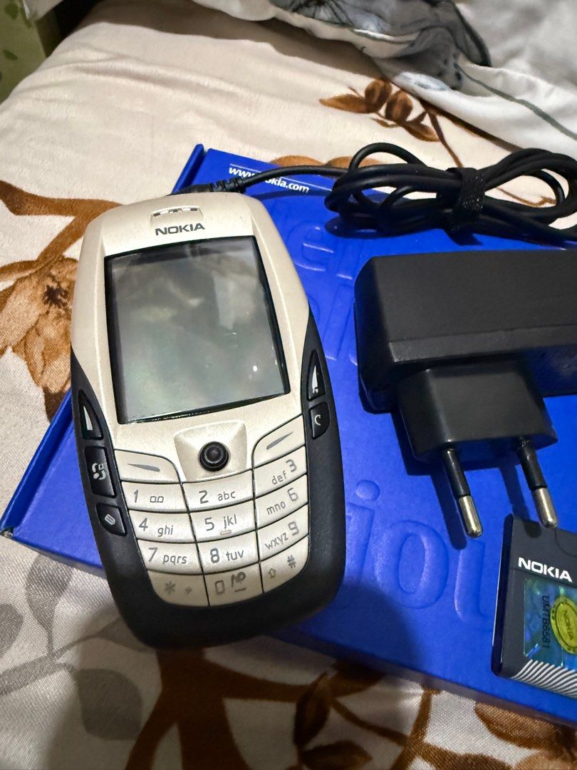 nokia 6600 vintage phone onhand (Category: Early Generation Mobile Phones) located in Quezon City. Submitted by auspv_collections (Listing ID 1394225910, Image 2). Description: 📱VINTAGE PHONES 💯 ONHAND Vintage Cellphone 👍🏼 Available as of Sept 2025 📍nokia 3310 - 2,500 📍nokia 5800 - 2,800 📍nokia 6230i - 2,500 📍nokia 6300 - 2,500 📍nokia 6510 - 3,000 📍nokia 6600 - 3,800 📍motorola v8 - 3,500 📍samsung c3520 - 2,500 .