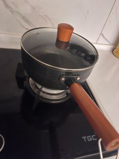 （分類：）位於 。 由 epiccloud.e94d83 提交（商品編號 1394209376，圖片 1）。簡介： 。