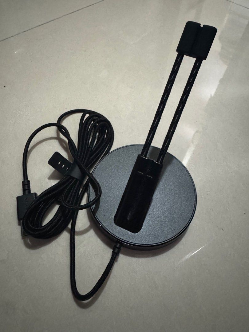Razer Mouse Bungee V3 Chroma - Black (Cable Management)