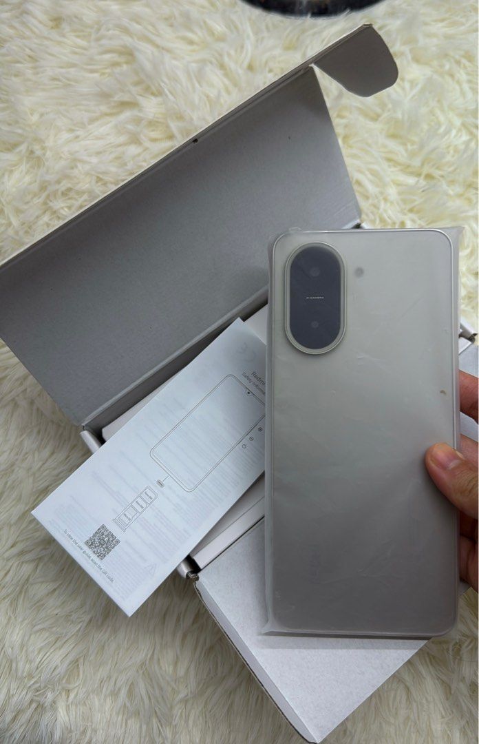 🎈Redmi A5 128GB 4+2ram (Category: Xiaomi) located in Pasig City. Submitted by dreamshineshop (Listing ID 1394312882, Image 2). Description: Redmi A5 —Complete package —4+2ram/128gb —Yes, brandnew (inopen ko lang dahil sa curious po)🥴 —Pero honestly, maganda sya may pa kintab yan sa likod ang style. —Matagal malowbat yan —good for gaming na din. OPEN FOR MEET UP TO CHECK THE UNIT. Check to sawa po tayo🎊 📌𝐏𝐀𝐒𝐈𝐆 𝐂𝐈𝐓𝐘.