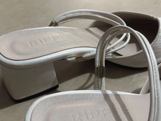 （分類：）位於 。 由 siuching1234 提交（商品編號 1394290624，圖片 1）。簡介： 。
