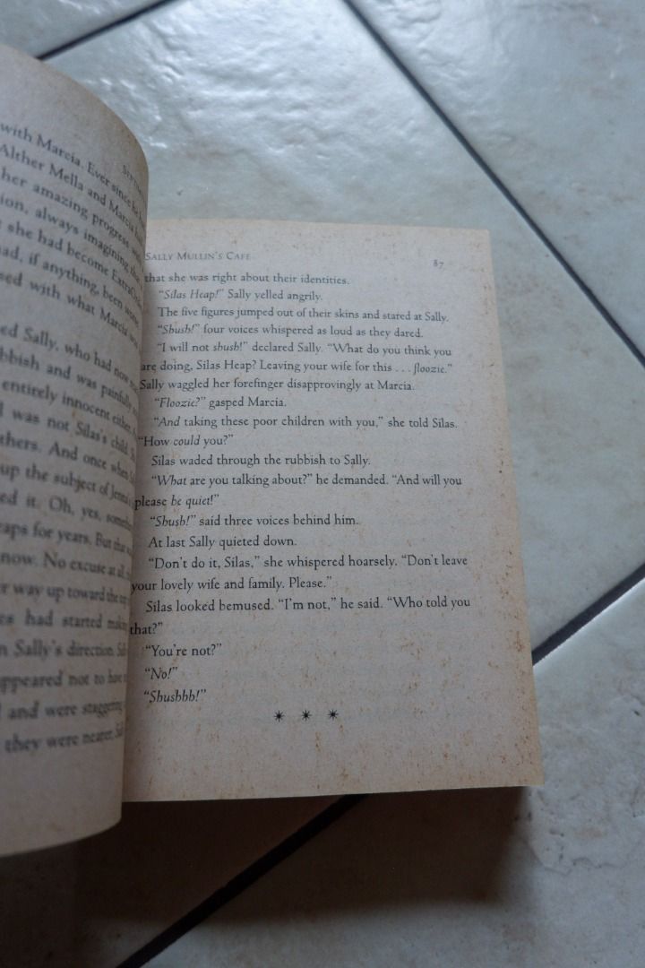 Septimus Heap Book 1: Magyk (Category: Storybooks) located in Quezon City. Submitted by miletdeclutters (Listing ID 1394349242, Image 3). Description: trade paperback book bought from Powerbooks wrapped in plastic cover with foxing/tanning no writings/highlights on pages good condition overall Published by HarperTrophy (2005) ISBN 978-0-06-057733-9.