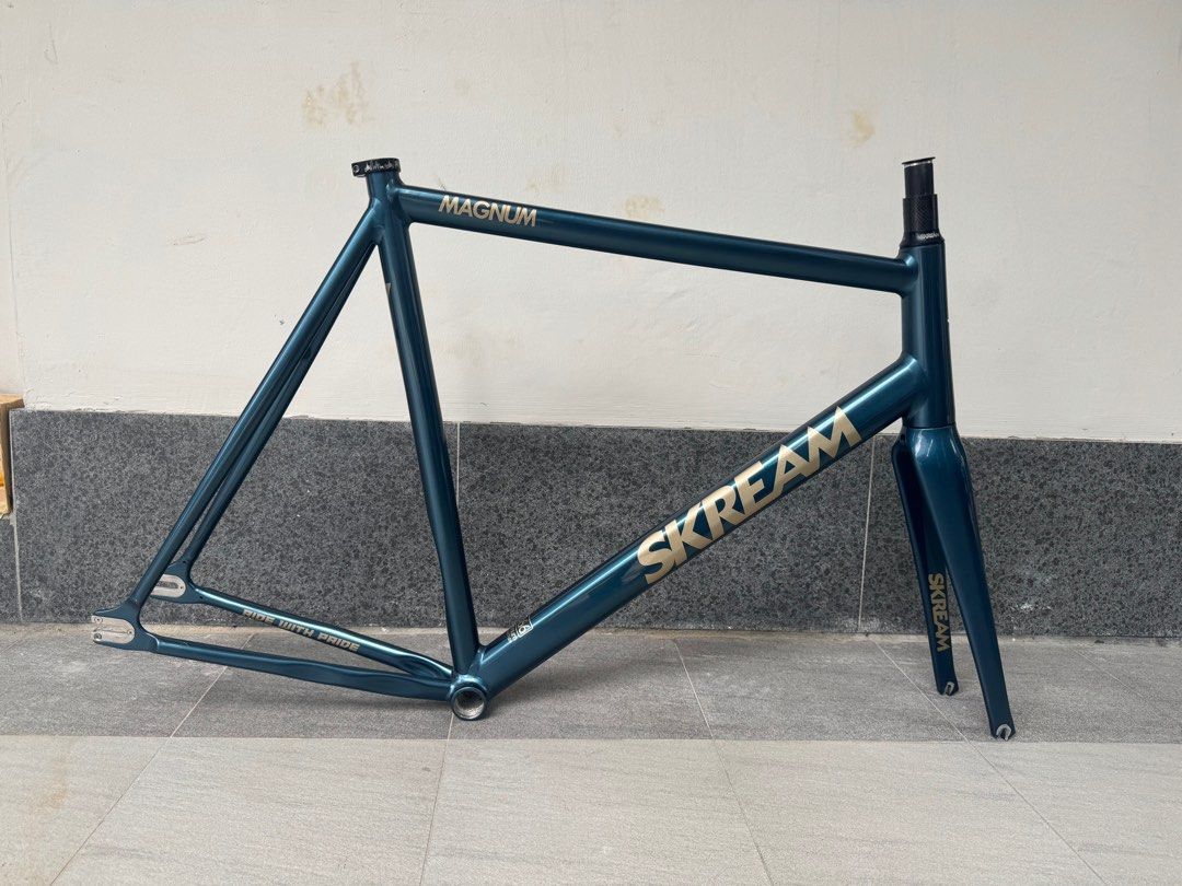 Skream magnum frame set size L, Sports Equipment, Bicycles & Parts