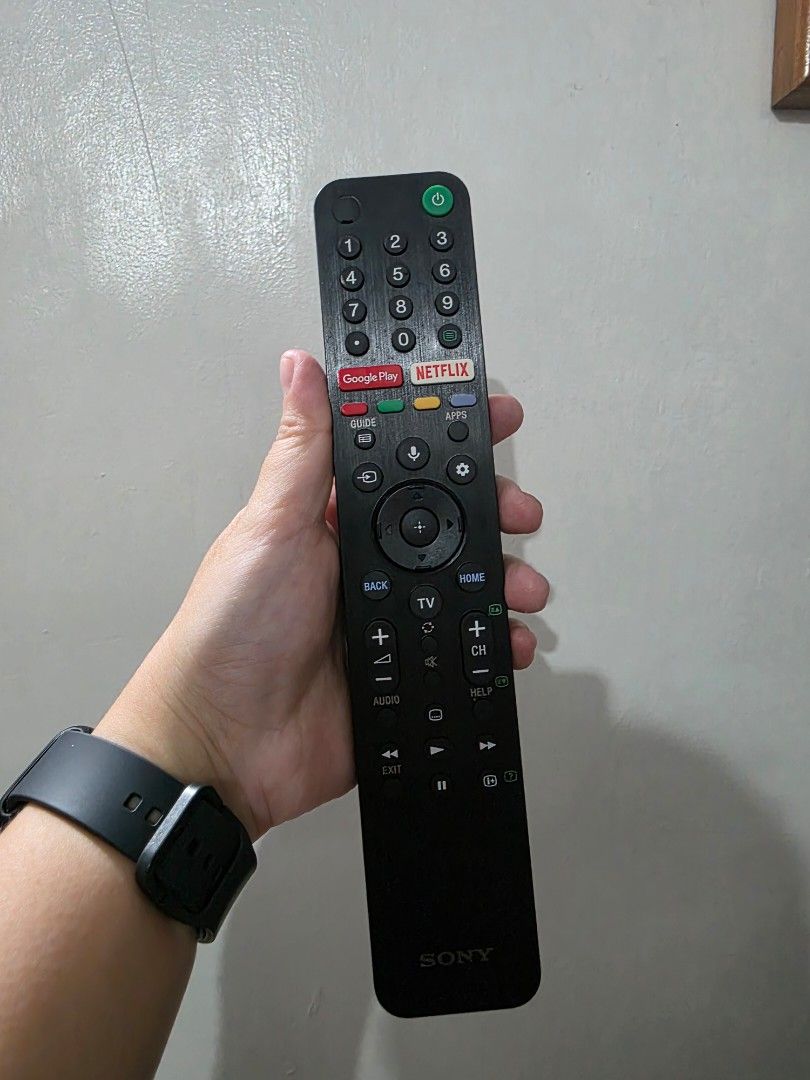 Sony 55" X7500H TV with Remote (DEFECTIVE) (Category: TV) located in Cavite. Submitted by haseladl9 (Listing ID 1394259896, Image 3). Description: 🔴PLEASE READ!!!🔴 Defective unit na po ito. No display. - Sony TV included - Comes with remote control - Sleek black design - Remote has Netflix and Google Play buttons -napagawa na sa iba then nasira ulit.