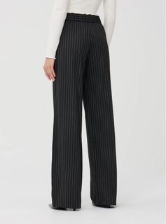 (Category: ) located in . Submitted by clothesbyk (Listing ID 1394298141, Image 1). Description: .