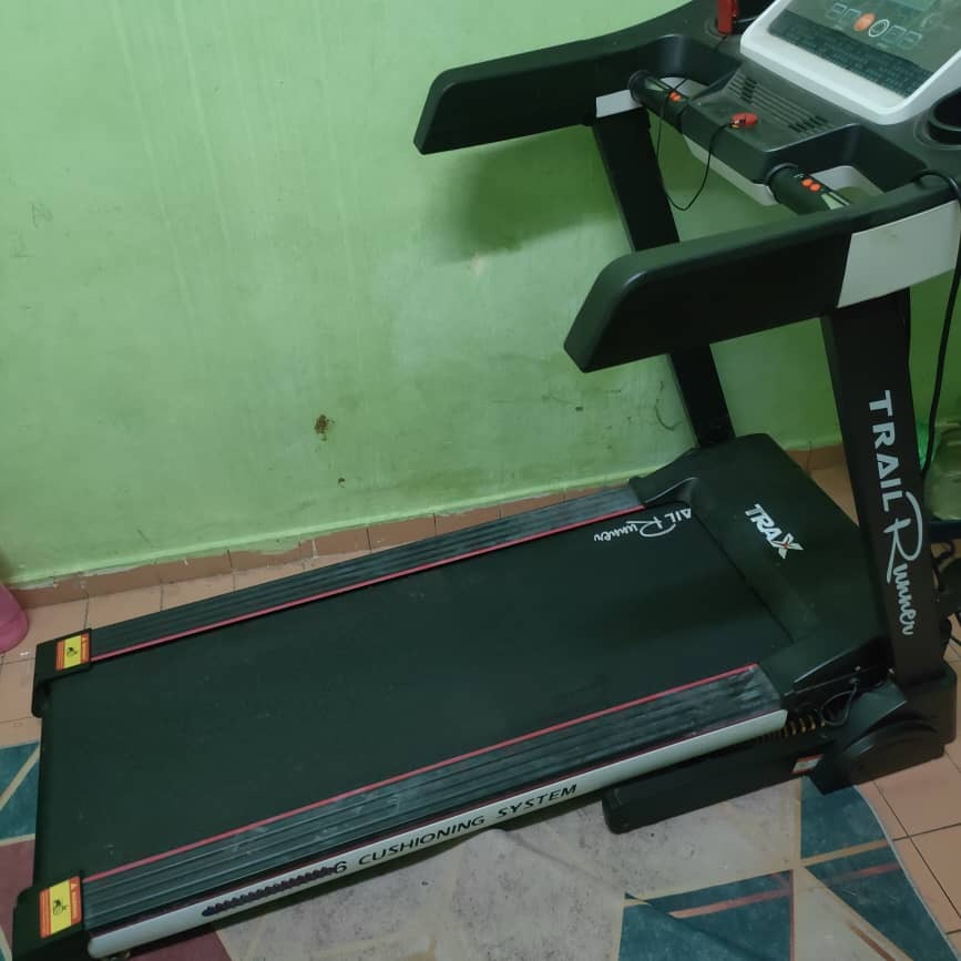 Trax Trail Runner Treadmill, Sports Equipment, Exercise & Fitness ...