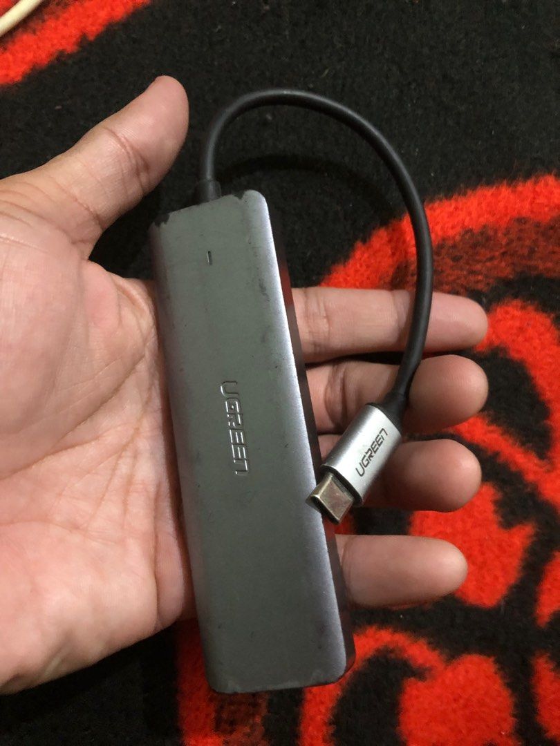 Ugreen usb type C to multi usb port (Category: Chargers & Cables) located in Quezon City. Submitted by markgolveo (Listing ID 1394380453, Image 1). Description: Ugreen usb type C to multi usb port Used signs of usage on outer shell.