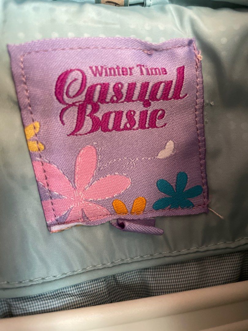 Winter Time Casual Basic Winter Jacket (Category: Coats, Jackets and Outerwear) located in Singapore. Submitted by blueberrybuns (Listing ID 1394235194, Image 2). Description: - Mint Green winter jacket - Hooded - Cinched waist - Two zippered pockets - Quilted pattern - Perfect for winter.