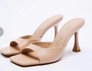 (Category: ) located in . Submitted by wellloved.clothes (Listing ID 1394246314, Image 1). Description: .
