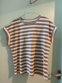 綠色條紋短袖上衣64246018728579110