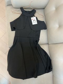 黑色斯文掛頸露肩連身裙64244470737666110