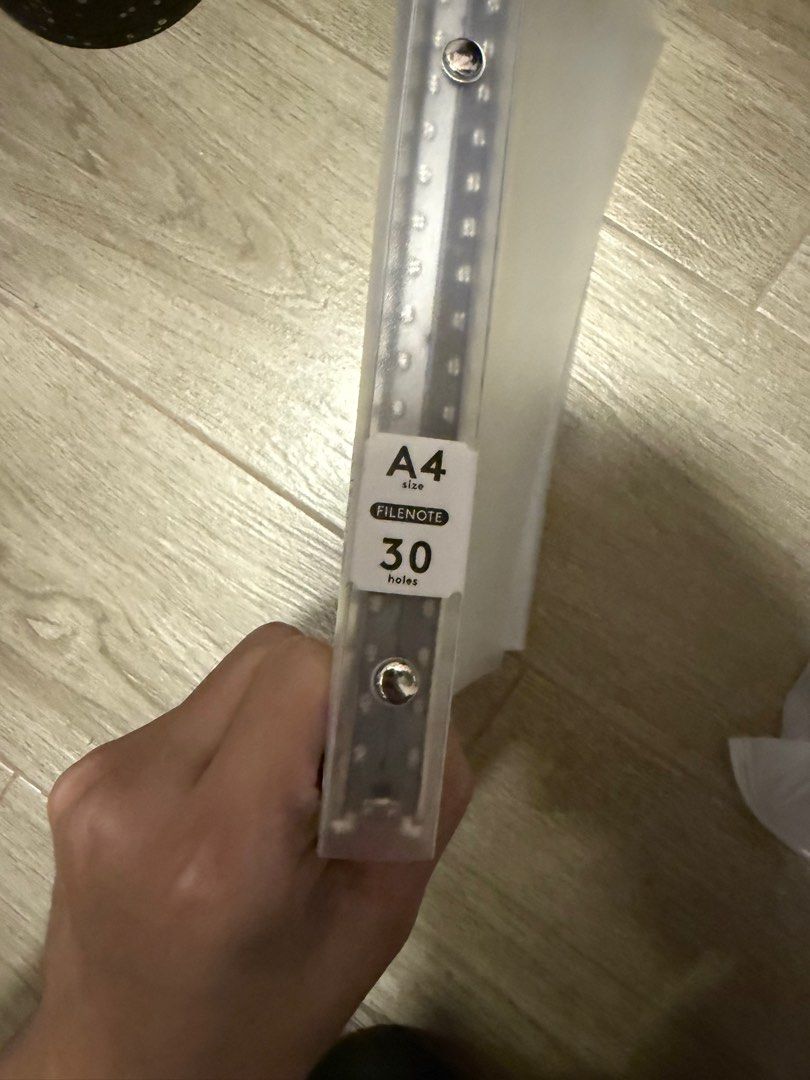 A4 Folder （分類：文具）位於 Hong Kong。 由 looking_for_goodthings 提交（商品編號 1394532342，圖片 3）。簡介： 。