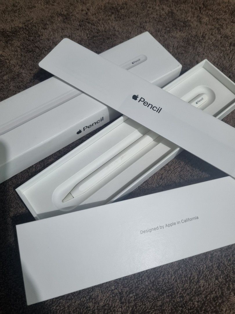 Apple Pencil 2 (Category: iPad) located in Manila. Submitted by shopperzzzzz (Listing ID 1394536529, Image 2). Description: Original Apple Pen 2 💯Double Tap Feature 💯Tilt Sensitivity 💯Pressure Sensitivity Please Manage your expectation since this is a pre loved item😊 Lalamove if same day delivery LBC Cop outside manila Gcash/BankTransfer❤️.