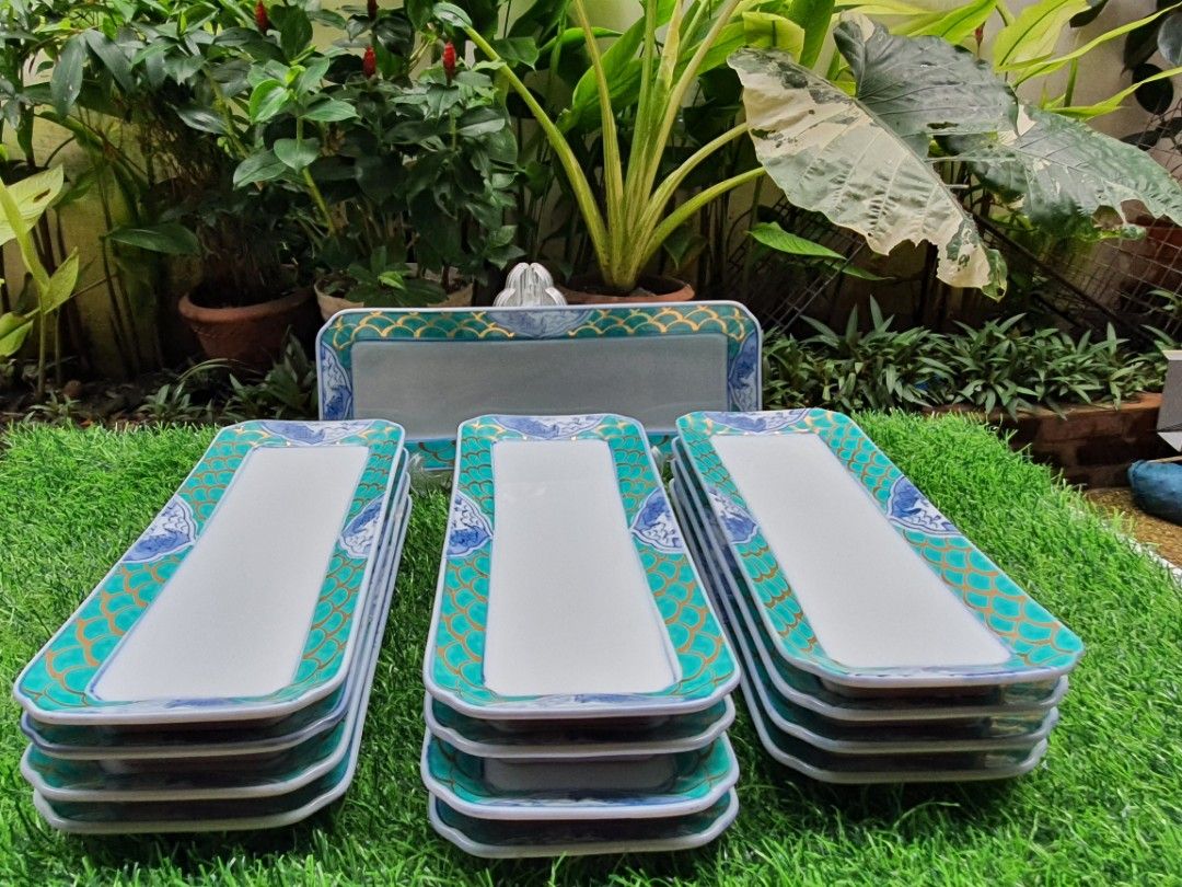 Arita Long Sushi Plates (13 pcs) (Category: Dinnerware & Cutlery) located in Quezon City. Submitted by sgoecss005 (Listing ID 1394559511, Image 3). Description: Visible minor flaws can be seen (Some scratches/gold rub).