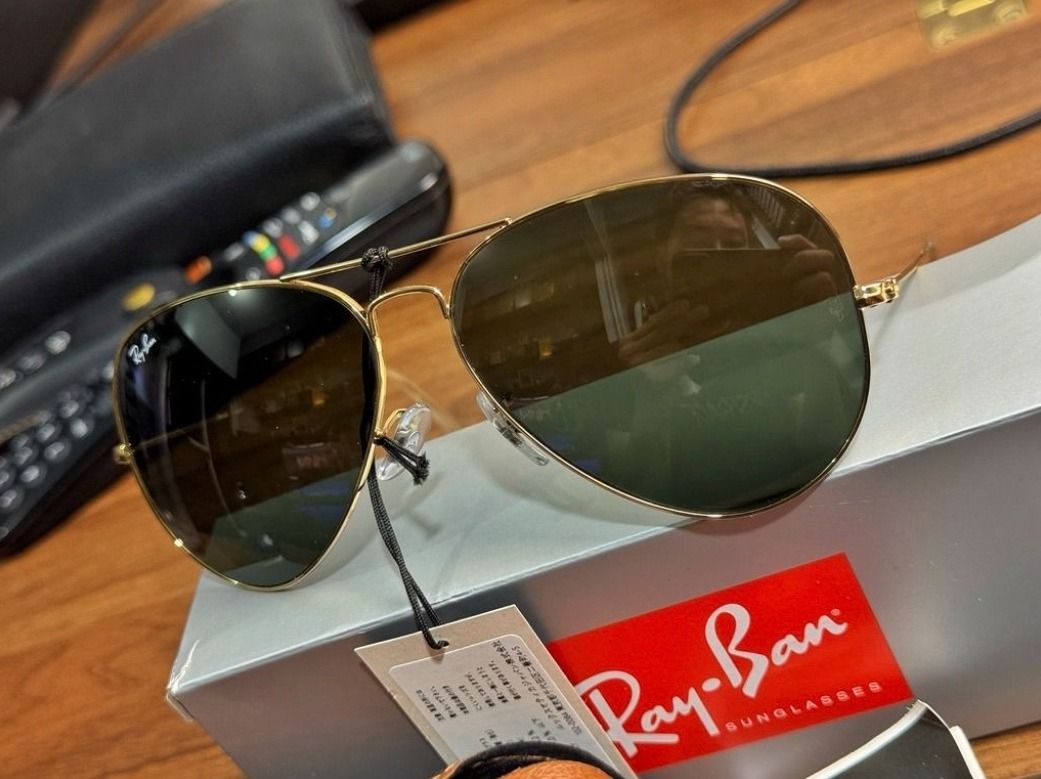 Authentic RayBan Aviator RB3026 / L2846 62mm (Category: Sunglasses & Eyewear) located in Makati City. Submitted by ukitake12 (Listing ID 1394576002, Image 3). Description: Reason for Selling: Gifted to me but I don't really wear shades a lot. I work graveyard and hardly outdoors during the day. Brand: Rayban Gender: Unisex Shape: Aviator Frame Color: Gold Full size: 62 Material: Metal Frame Style: Full Rim SRP Price: PHP 11,500 Reference: You can