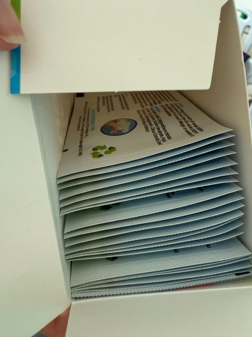 Baby dental wipes (Category: Baby Toiletries & Grooming) located in Taguig. Submitted by jomsalazar (Listing ID 1394476507, Image 3). Description: 20pcs left Courier to be shouldered by buyer.
