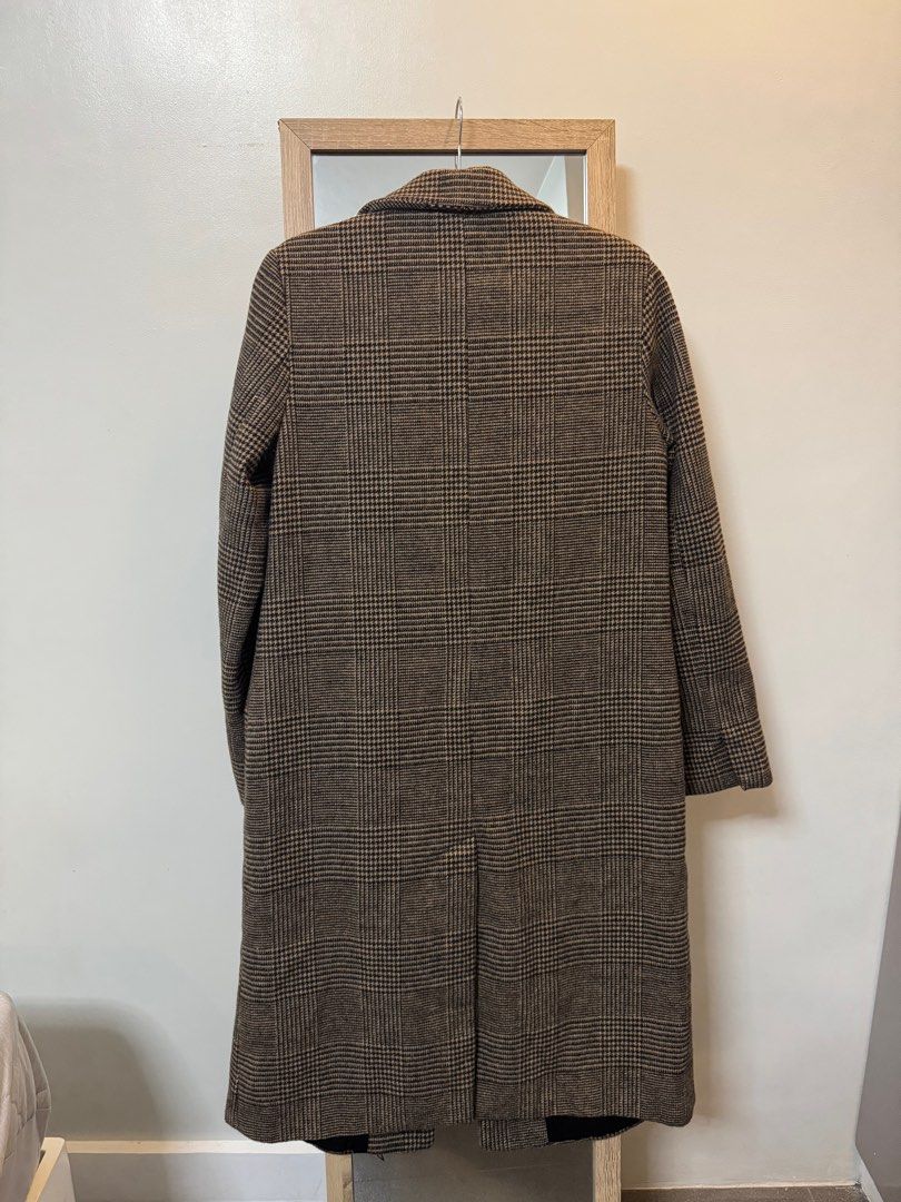 Bershka Wool Coat (Category: Coats, Jackets and Outerwear) located in Makati City. Submitted by sphpnd (Listing ID 1394532459, Image 3). Description: Bershka Wool Coat —quality is still good, no flaws since used once or twice lang —perfect for winter weather! really fits well & comfortable to wear 📍 Makati/Paranaque 〰️ Meet up: Ayala Malls Manila Bay 📩 PM if interested!.