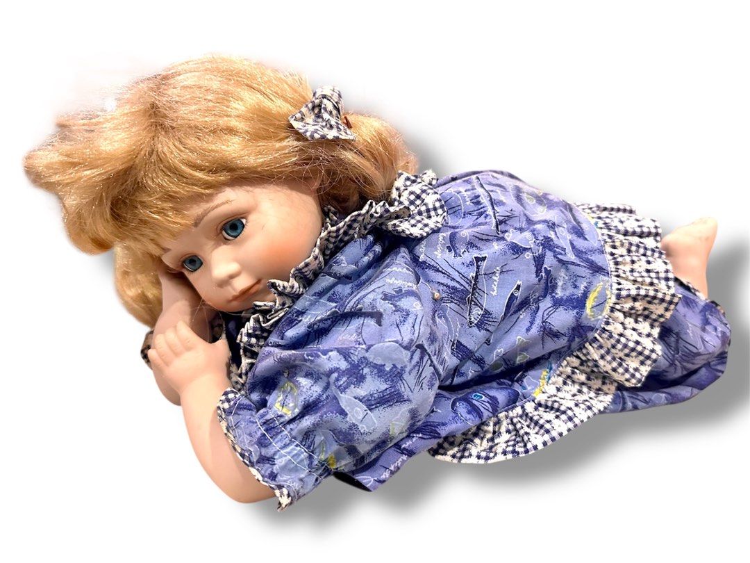 Bisque Porcelain Victorian Doll 24” (Category: Vintage Collectibles) located in Pasig City. Submitted by happyfindsmnl (Listing ID 1394460436, Image 1). Description: Hand-painted Artisan Fine Bisque Porcelain Victorian Doll 24” Rare to come by. Excellent vintage condition. Note: left thumb is broken. But still perfect for collectors or as a nostalgic display piece. See last photo for the flaw. Actual photos posted. Delivery coming from Pasig/Tayt
