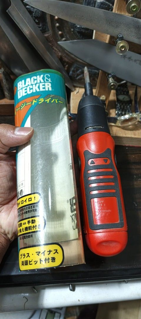 Black and decker 6v screw driver (Category: Construction Tools & Equipment) located in Polomolok. Submitted by dkljapansurplus (Listing ID 1394558417, Image 2). Description: Black and decker 6v Alkaline battery screw driver Good working condition Freeshipping.