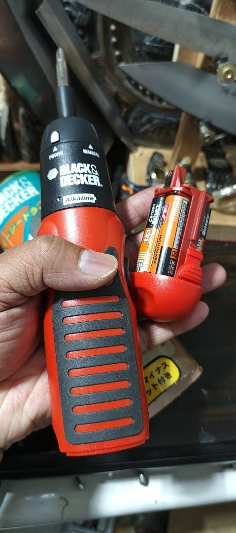 Black and decker 6v screw driver (Category: Construction Tools & Equipment) located in Polomolok. Submitted by dkljapansurplus (Listing ID 1394558417, Image 3). Description: Black and decker 6v Alkaline battery screw driver Good working condition Freeshipping.