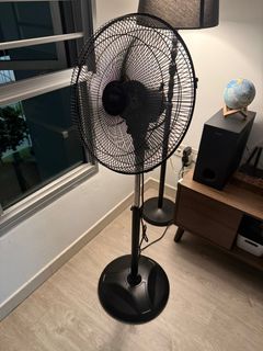 (Category: ) located in . Submitted by franksinatraaa (Listing ID 1394594686, Image 1). Description: .