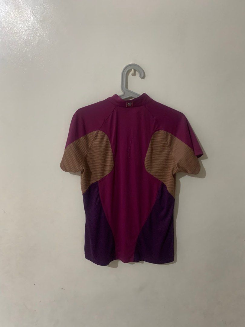 Black yak half zip shirt for her fits Small-Medium (Category: Shirts) located in Quezon City. Submitted by jpenal71 (Listing ID 1394584580, Image 3). Description: Black yak half zip shirt for womens Fits Small-Medium 24x17 inches Lxw 360 freeshipping via j&t Gcash/bpi Taytay Rizal.