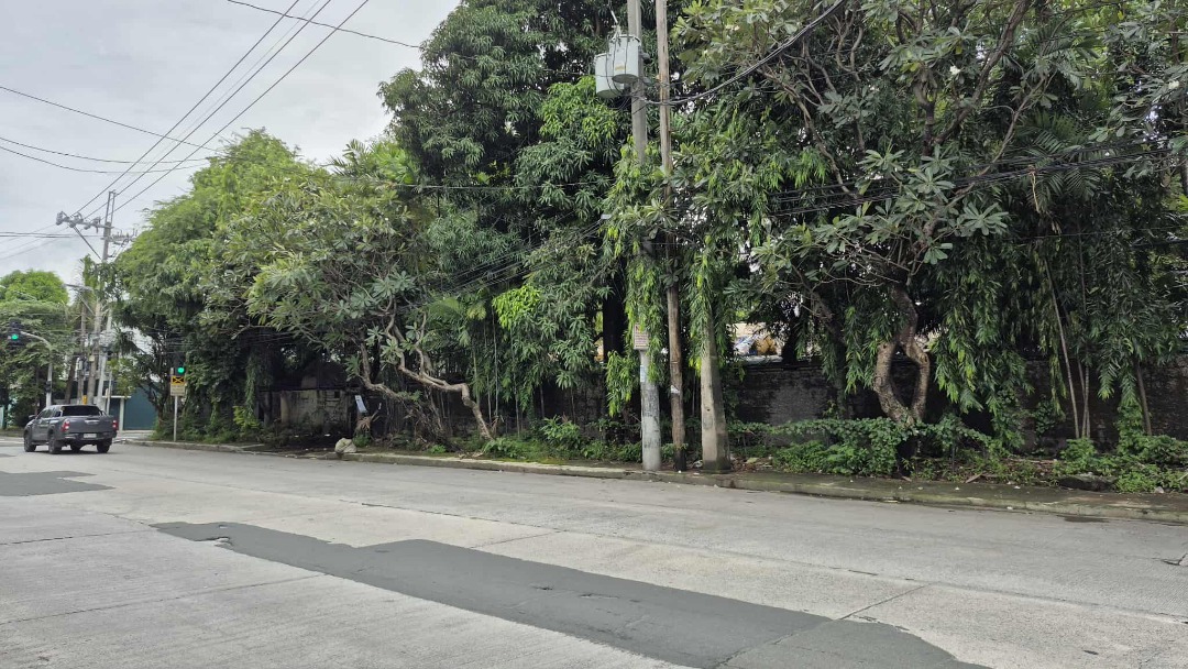 (Category: ) located in . Submitted by james.seva.landlord.realty (Listing ID 1394488165, Image 1). Description: .