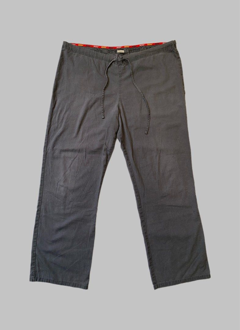Dickies Scrub (Category: Activewear) located in Lipa City. Submitted by uoniandre (Listing ID 1394459109, Image 1). Description: waist: 41” (adjustable with drawstrings - fit smaller sizes too) thigh: 13” inseam: 29.5” hem: 9.5” issue/s: slightly faded color note: no side pocket.