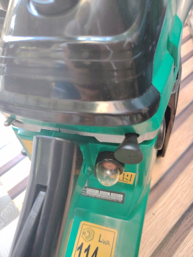 Ferrex chainsaw (Category: Gardening Tools & Ornaments) located in Malolos. Submitted by axe23 (Listing ID 1394407041, Image 3). Description: Ferrex gasoline chainsaw 20 inch bar diameter 2 stroke 53cc gasoline engine Branded and heavy duty Surplus tools from Australia Actual photo posted Item tested and working properly Good as bnew.