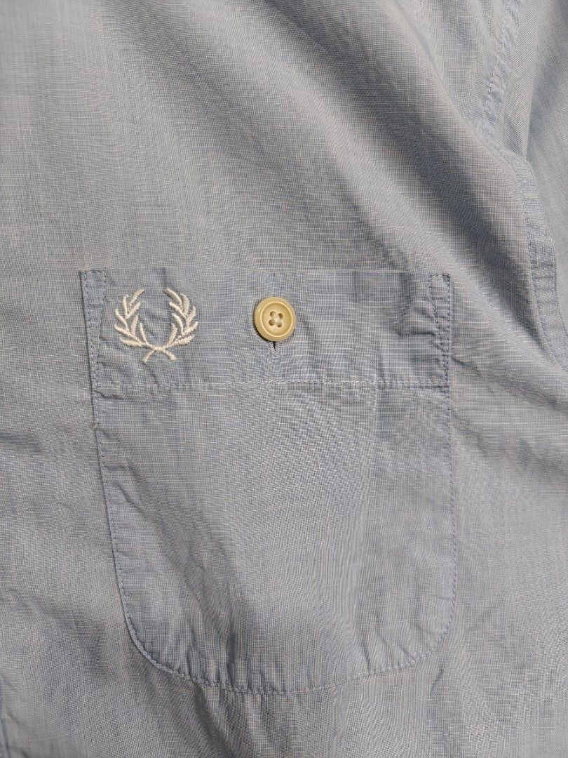 Fred Perry Band Collar Shirt (Category: Activewear) located in Alaminos. Submitted by epargne (Listing ID 1394416052, Image 3). Description: Fred Perry Band Collar Shirt Size: Medium Length: 28 Armpit to Armpit/Width: 20 Condition: Vgood ! Color Rate: 9/10 Issue: Basag ang butones, may extra sa washtag palitan niyo nalang. WASHED AND READY TO WEAR 👕.