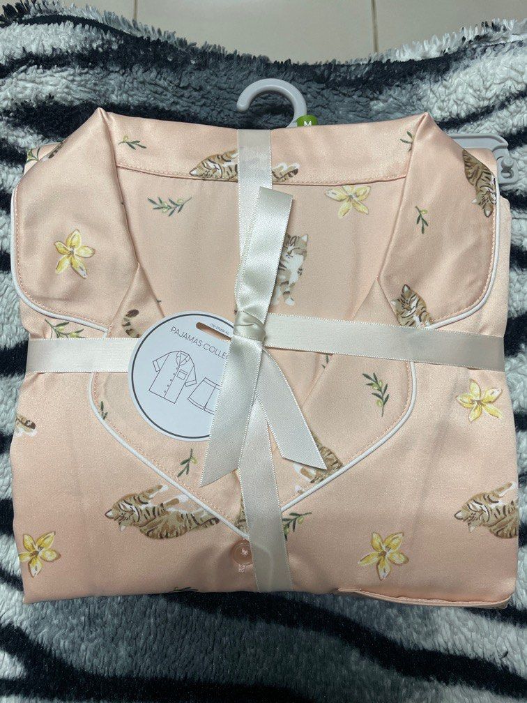 GU Pajama Set (Category: Undergarments & Loungewear) located in Quezon City. Submitted by nihon_finds.ph (Listing ID 1394481199, Image 2). Description: Onhand Pm for size .