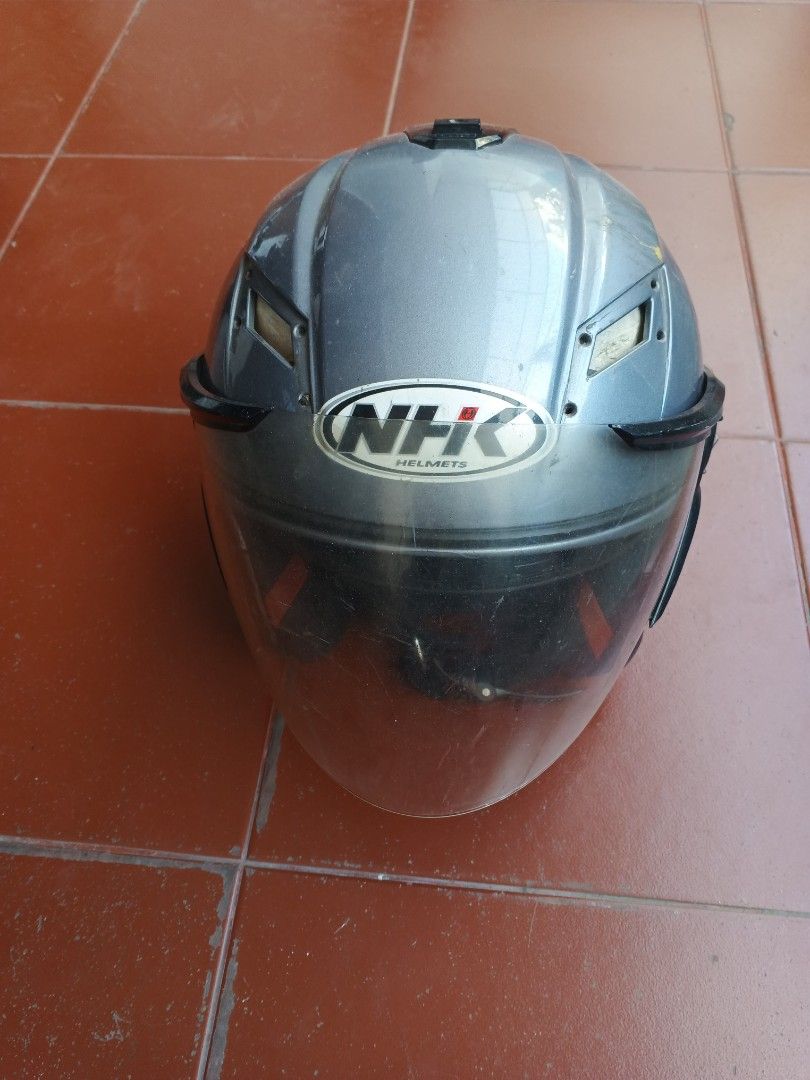 Helm NHK, Motor di Carousell