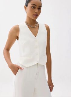 (Category: ) located in . Submitted by toclearmywardrobe (Listing ID 1394572461, Image 1). Description: .