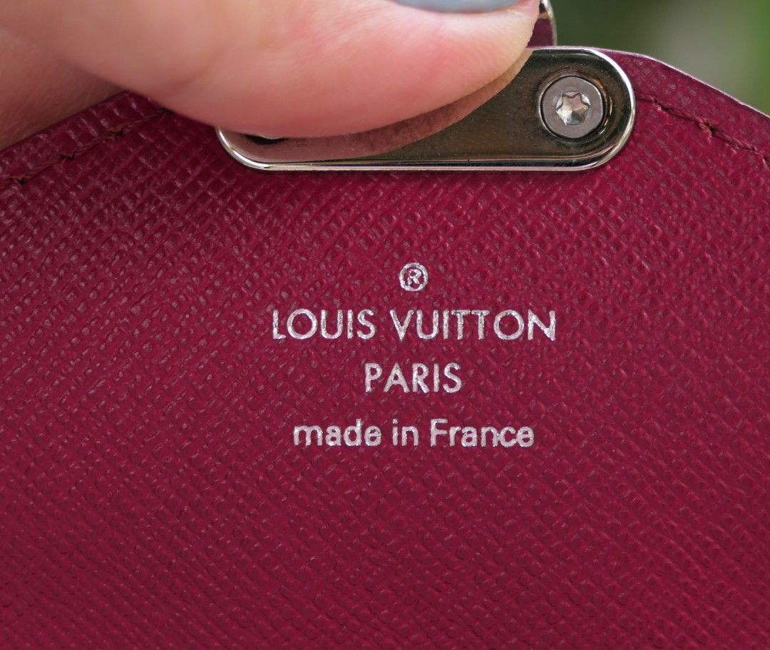 Louis Vuitton Epi Monceau (Category: Luxury Bags & Wallets) located in Candon. Submitted by curatedlux.ph (Listing ID 1394596951, Image 3). Description: - Authentic Louis Vuitton Epi Monceau - Stunning fucshia color - Top handle and detachable shoulder strap - With key.