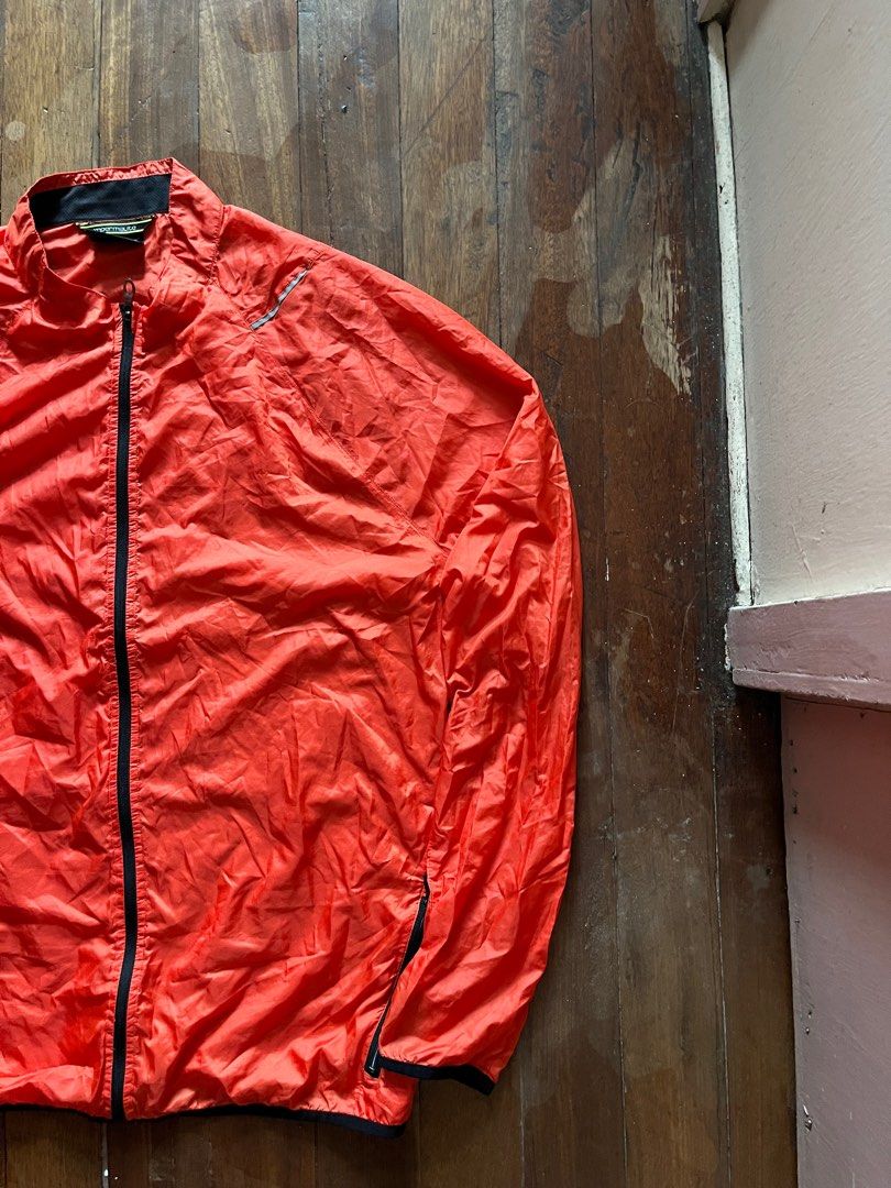 Mizuno Impermalite Active Jacket (Category: Activewear) located in Los Banos. Submitted by lootmeup (Listing ID 1394569492, Image 3). Description: Mizuno Impermalite Active Jacket Super lightweight Size: W: 22 L: 28 Mine P 500 .