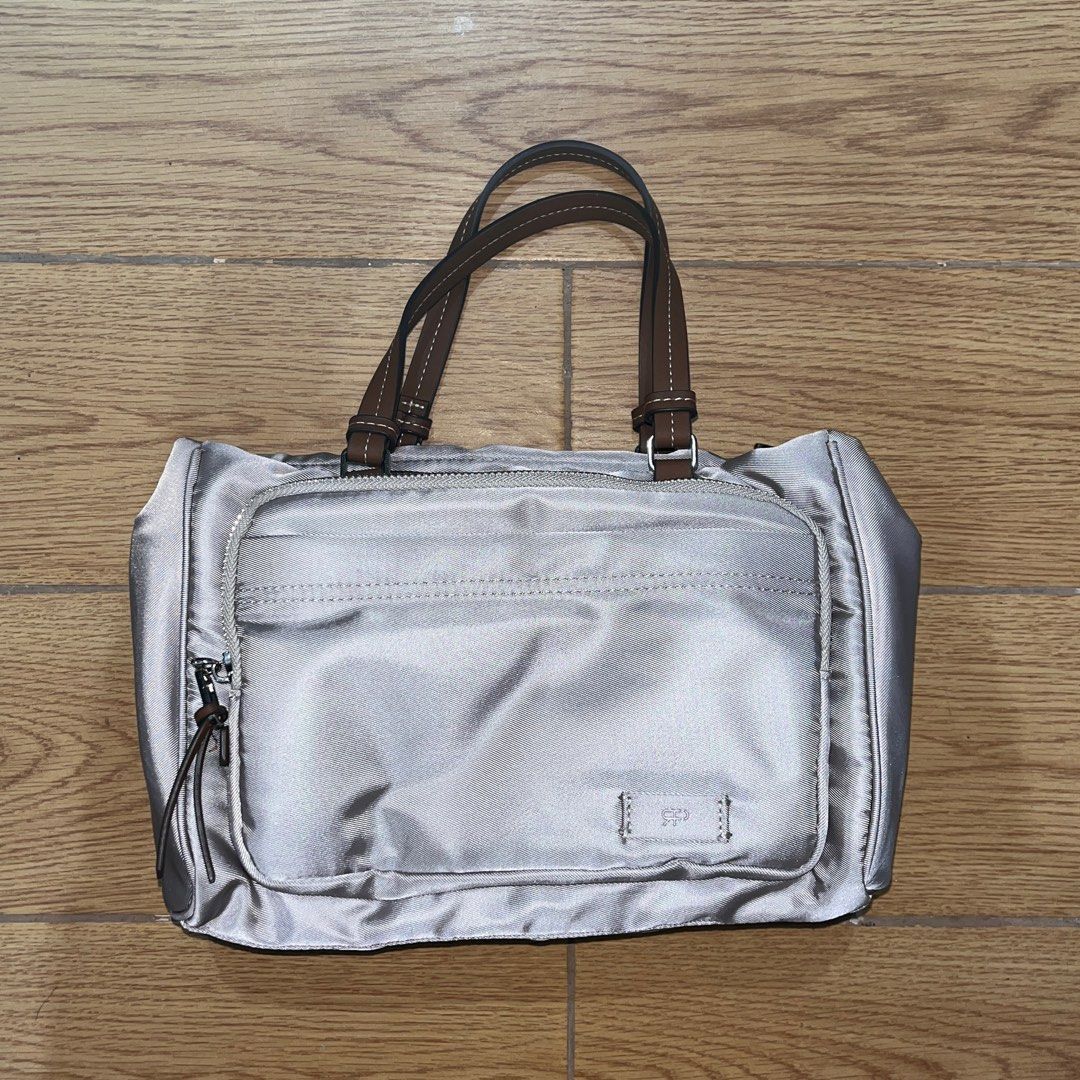 Parfois Tote Bag (Category: Tote Bags) located in Manila. Submitted by samthings__ (Listing ID 1394560596, Image 2). Description: rfs: decluttering original Parfois no flaws, good as new only used thrice additional shoulder strap (as seen in pictures) .