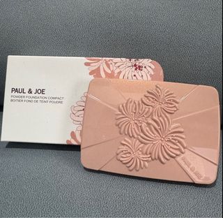 Get đ„ł Paul & Joe Loose Powder Compact 0164204535093251110