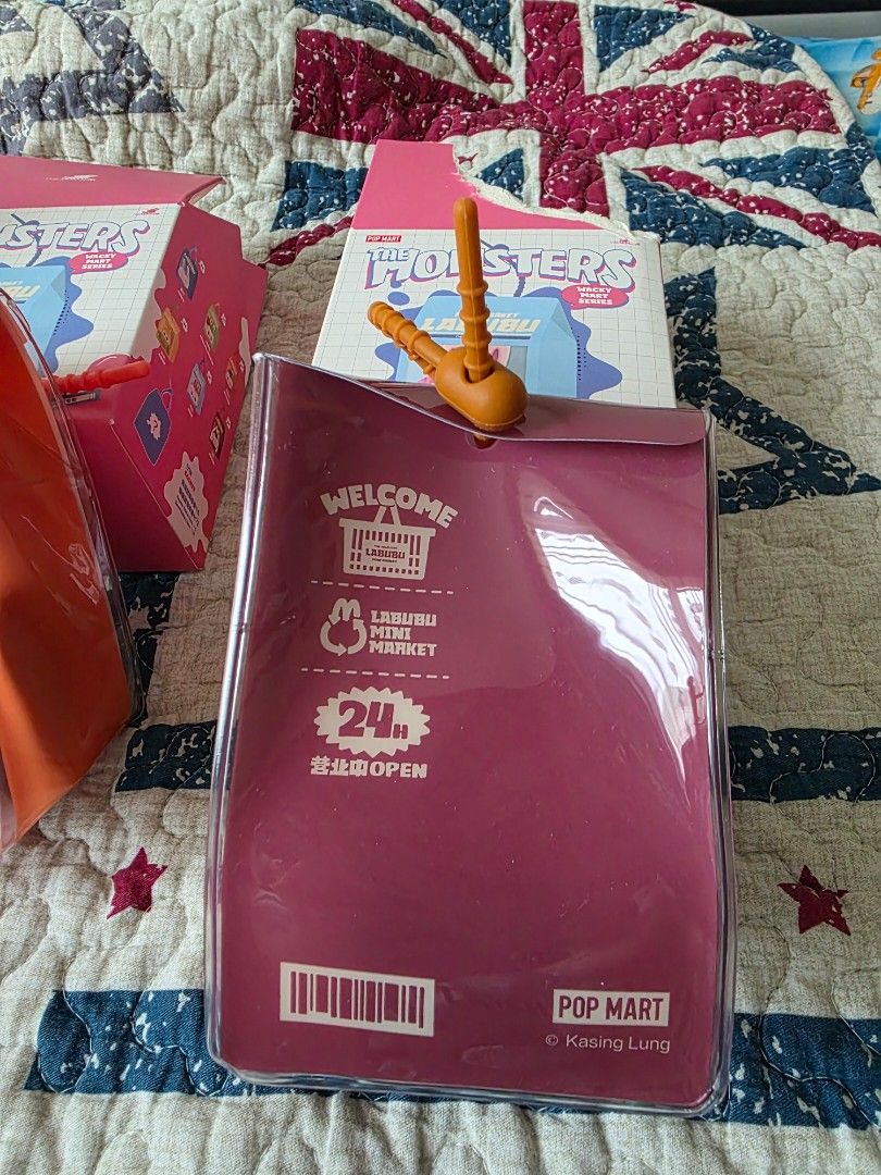 POP MART Labubu Mini Market The Monsters, 興趣及遊戲, 玩具