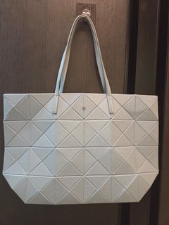 （分類：）位於 。 由 et0626 提交（商品編號 1394567035，圖片 1）。簡介： 。