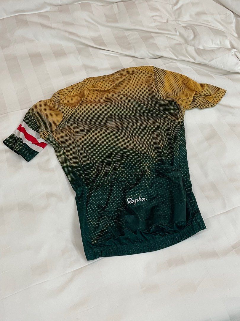Rapha Jersey (Category: Activewear) located in Petaling Jaya. Submitted by azaf99 (Listing ID 1394578735, Image 2). Description: Bought in the UK. Rare piece..