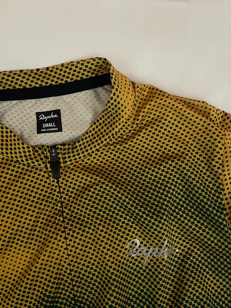 Rapha Jersey (Category: Activewear) located in Petaling Jaya. Submitted by azaf99 (Listing ID 1394578735, Image 3). Description: Bought in the UK. Rare piece..