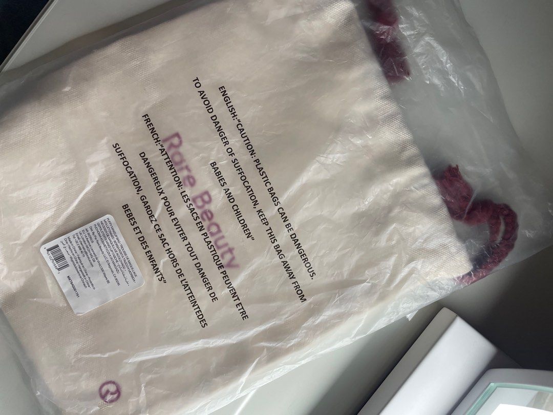 Rare Beauty Drawstring Pouch (Category: Makeup) located in Makati City. Submitted by tshsmnl (Listing ID 1394497694, Image 3). Description: Brand new Never used LP for this item Shipping via lalamove only .