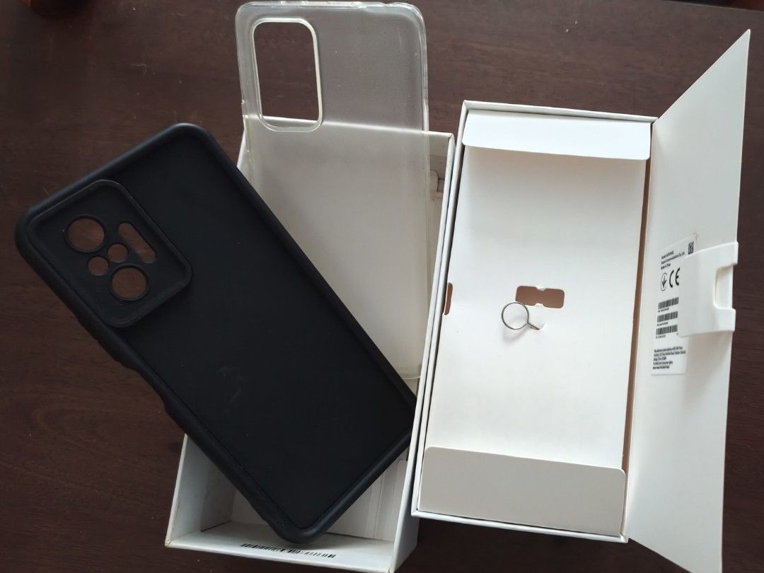 Cellphone: Redmi Note 10 Pro for sale! (Category: Xiaomi) located in Mandaluyong City. Submitted by jwlngls (Listing ID 1394495269, Image 3). Description: Cleaned up, rebooted, in good condition, and ready for a new owner! Unit was purchased in Nov 2021 for PHP 12k, now selling at half the price! Negotiable pa yan if you ask nicely haha Used from Nov 2021 until mid-July 2025. No significant damage. RFS: Bought a new phone. Basic features checked,